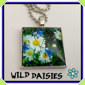 🆕✅ WILD DAISIES GLASS CABOCHON CHAIN NECKLACE